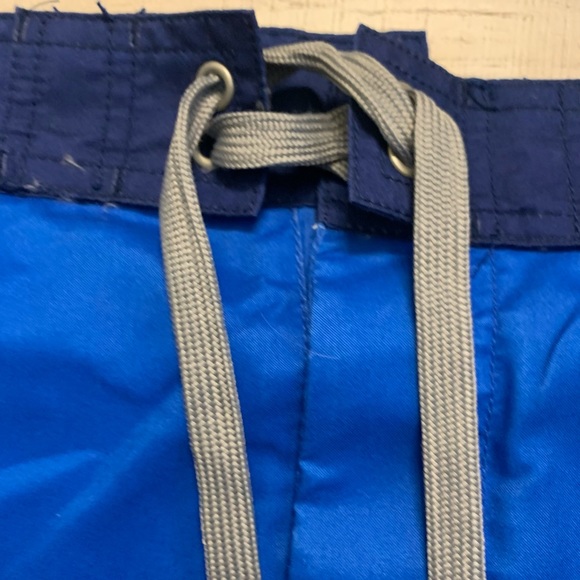 Toronto BlueJays licensed swim trunks size Medium mesh liner drawstring - Picture 3 of 6